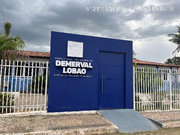 Casa em leilão em Demerval Lobao