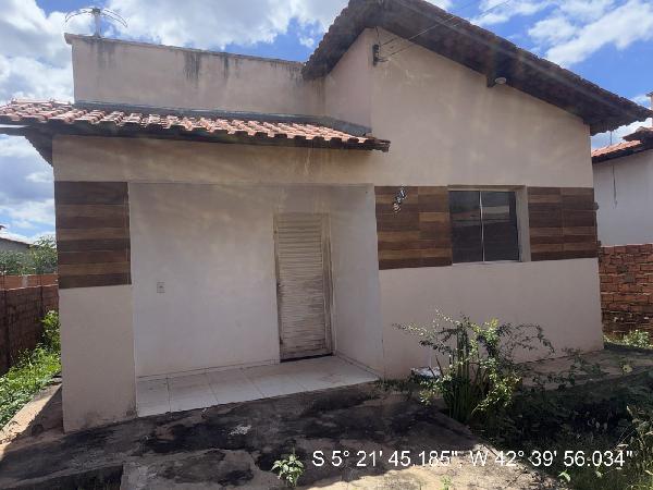 Casa em leilão em Demerval Lobao