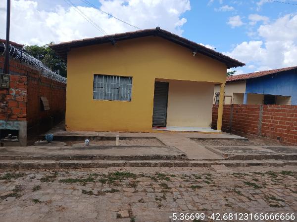 Casa em leilão em Demerval Lobao