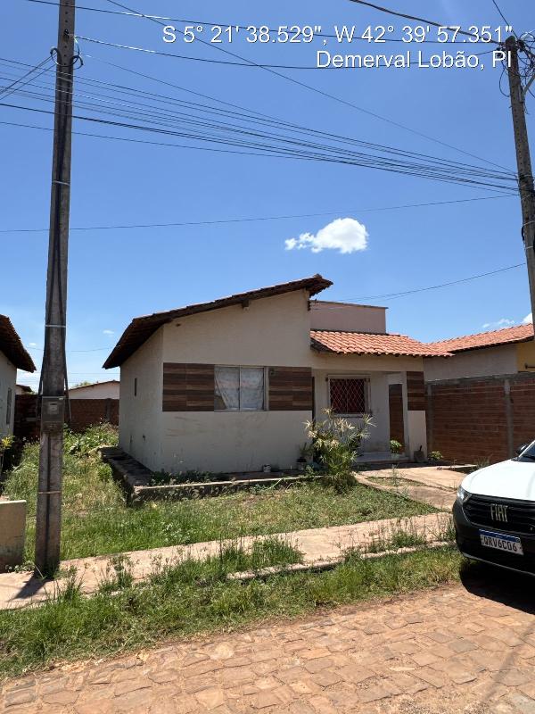 Casa em leilão em Demerval Lobao