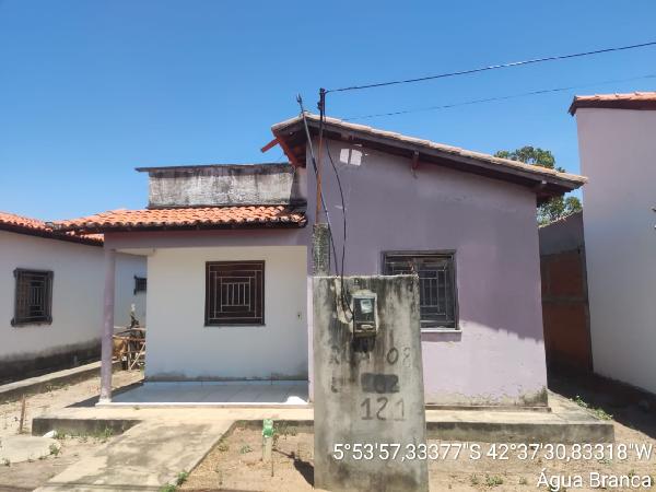 Casa em leilão em Agua Branca