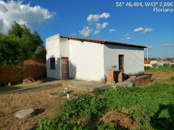 Casa em leilão em Floriano