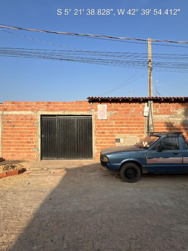 Casa em leilão em Demerval Lobao