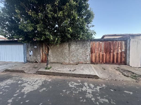 Casa em leilão em Araguari