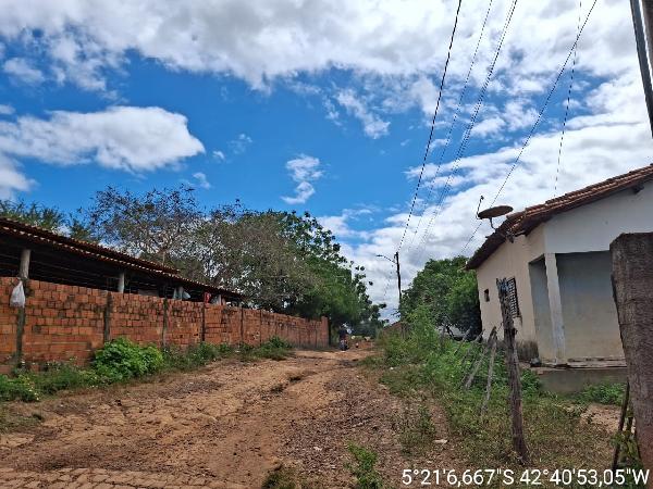 Casa em leilão em Demerval Lobao