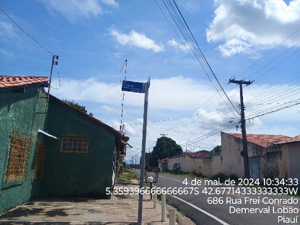 Casa em leilão em Demerval Lobao