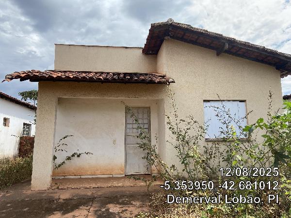 Casa em leilão em Demerval Lobao