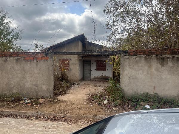 Casa em leilão em Demerval Lobao