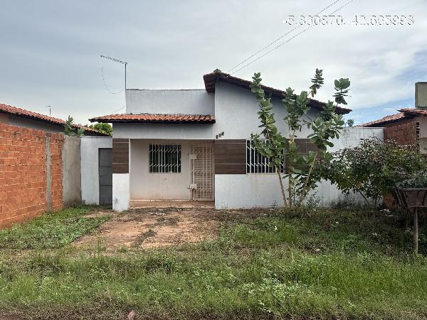 Casa em leilão em Demerval Lobao