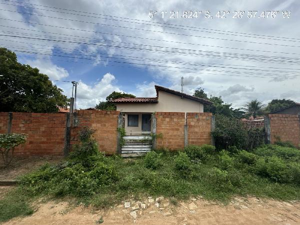 Casa em leilão em Altos