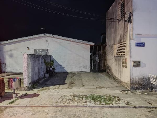 Casa em leilão em Abreu E Lima