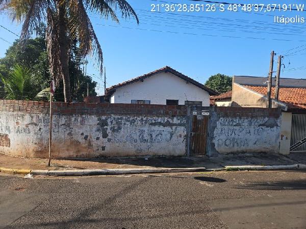Casa em leilão em Itapolis