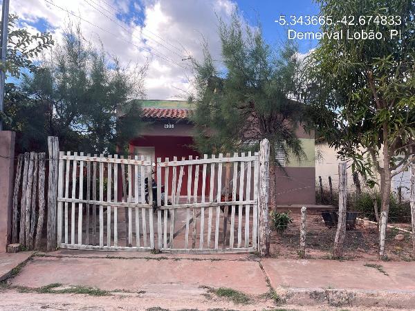 Casa em leilão em Demerval Lobao