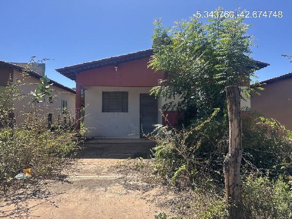 Casa em leilão em Demerval Lobao