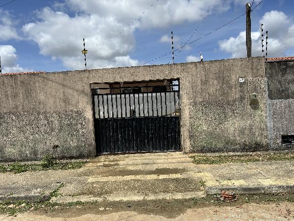 Casa em leilão em Extremoz