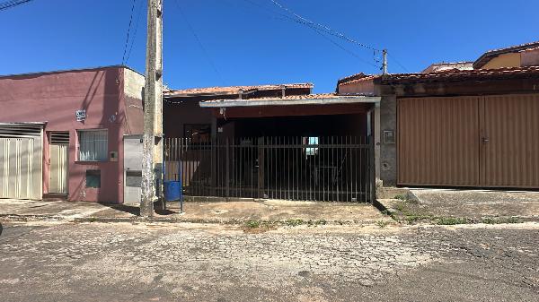 Casa em leilão em Areado