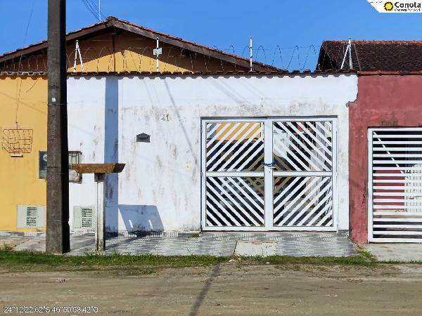 Casa em leilão em Itanhaem