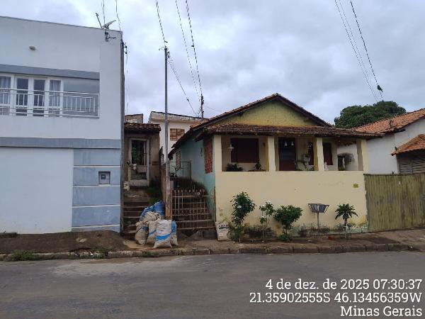 Casa em leilão em Areado