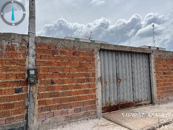 Casa em leilão em Altos