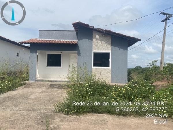 Casa em leilão em Demerval Lobao