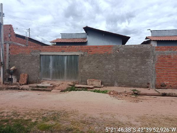 Casa em leilão em Demerval Lobao