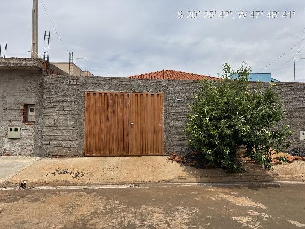 Casa em leilão em Guara
