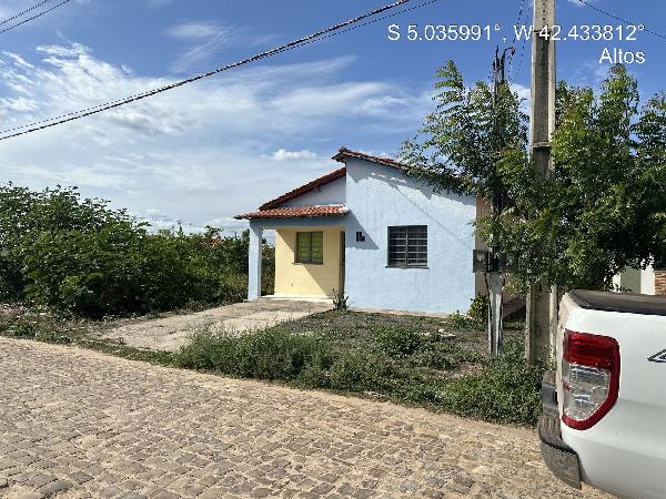 Casa em leilão em Altos