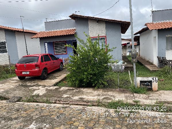 Casa em leilão em Demerval Lobao