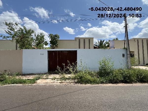 Casa em leilão em Altos