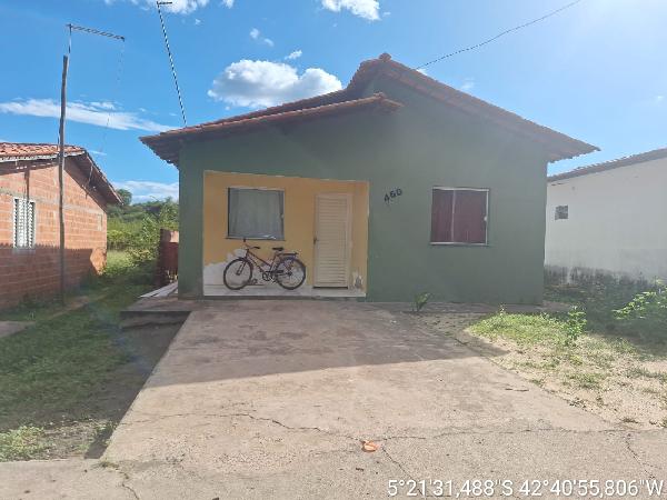 Casa em leilão em Demerval Lobao