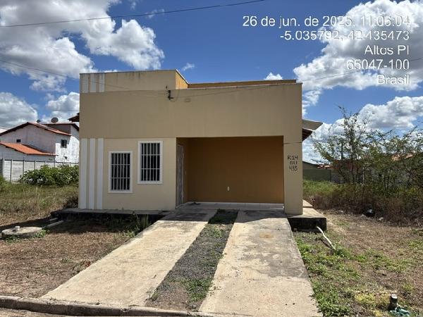 Casa em leilão em Altos