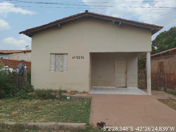 Casa em leilão em Altos