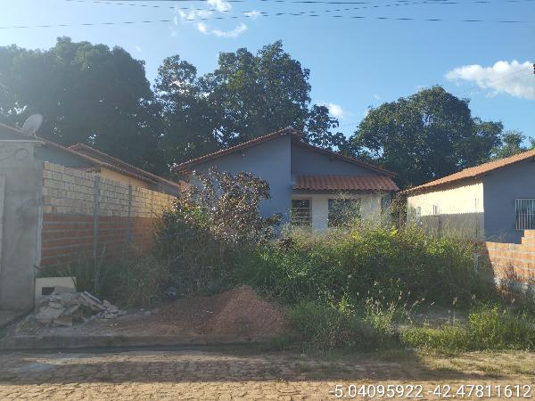 Casa em leilão em Altos