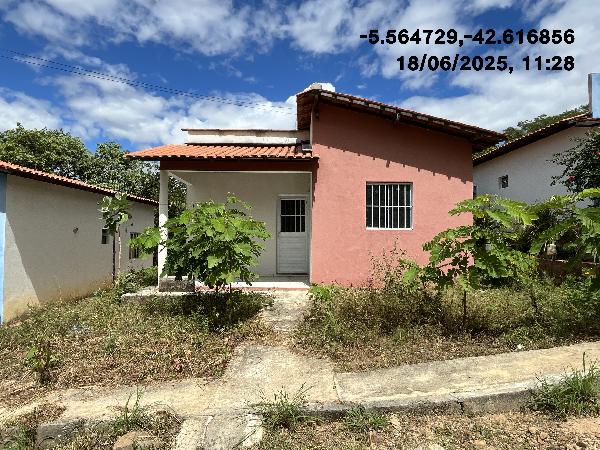 Casa em leilão em Monsenhor Gil