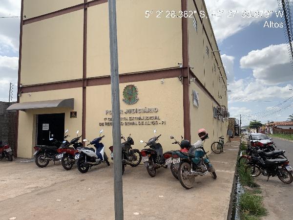Casa em leilão em Altos