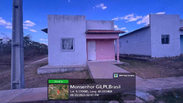 Casa em leilão em Monsenhor Gil