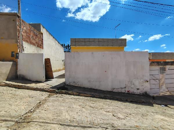 Casa em leilão em Cha De Alegria