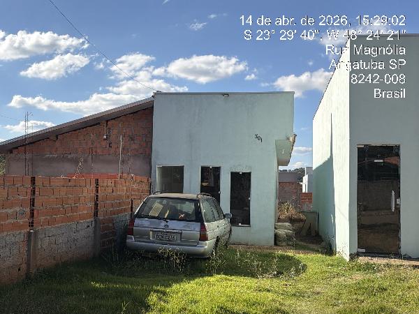 Casa em leilão em Angatuba