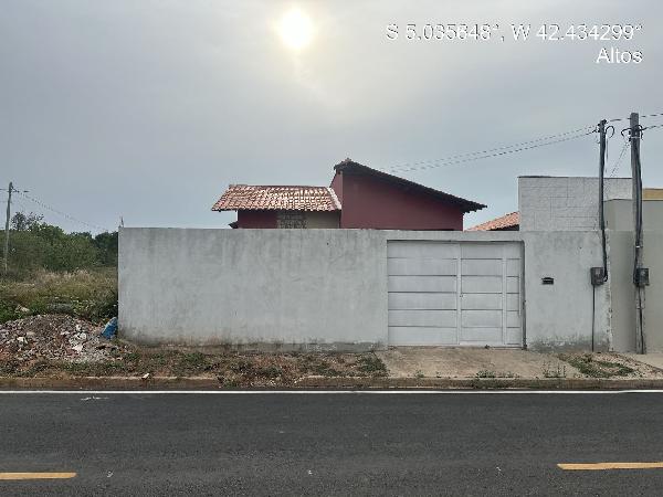 Casa em leilão em Altos