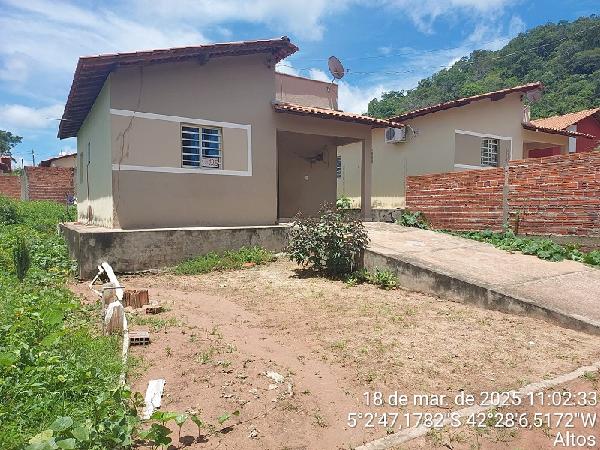Casa em leilão em Altos