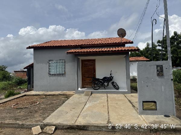 Casa em leilão em Agua Branca