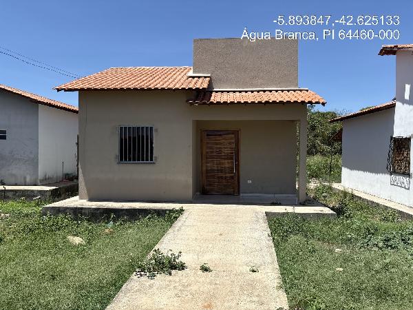 Casa em leilão em Agua Branca