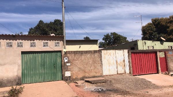 Casa em leilão em Santo Antonio Do Descoberto