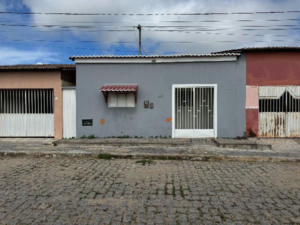 Casa em leilão em Tenente Laurentino Cruz