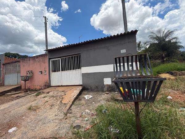 Casa em leilão em Santo Antonio Do Descoberto