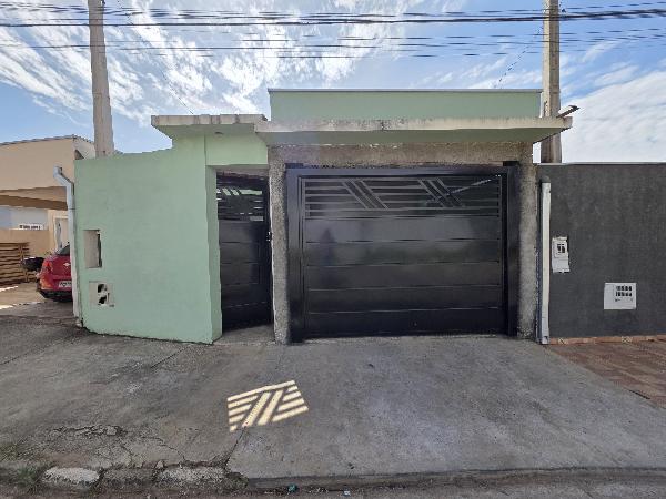Casa em leilão em Angatuba