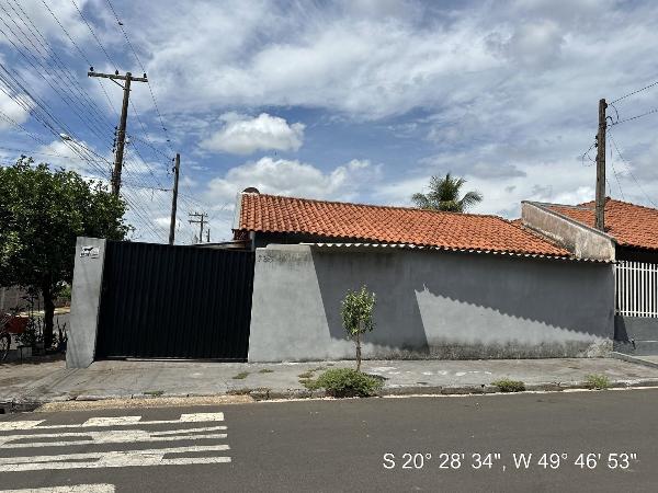 Casa em leilão em Cosmorama