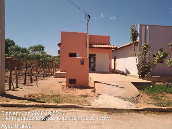 Casa em leilão em Agua Branca
