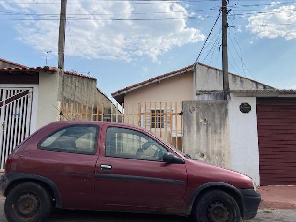 Casa em leilão em Jacarei