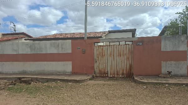 Casa em leilão em Acu